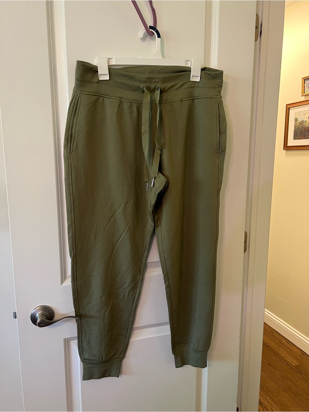 NEVER WORN ATHLETA green jogger